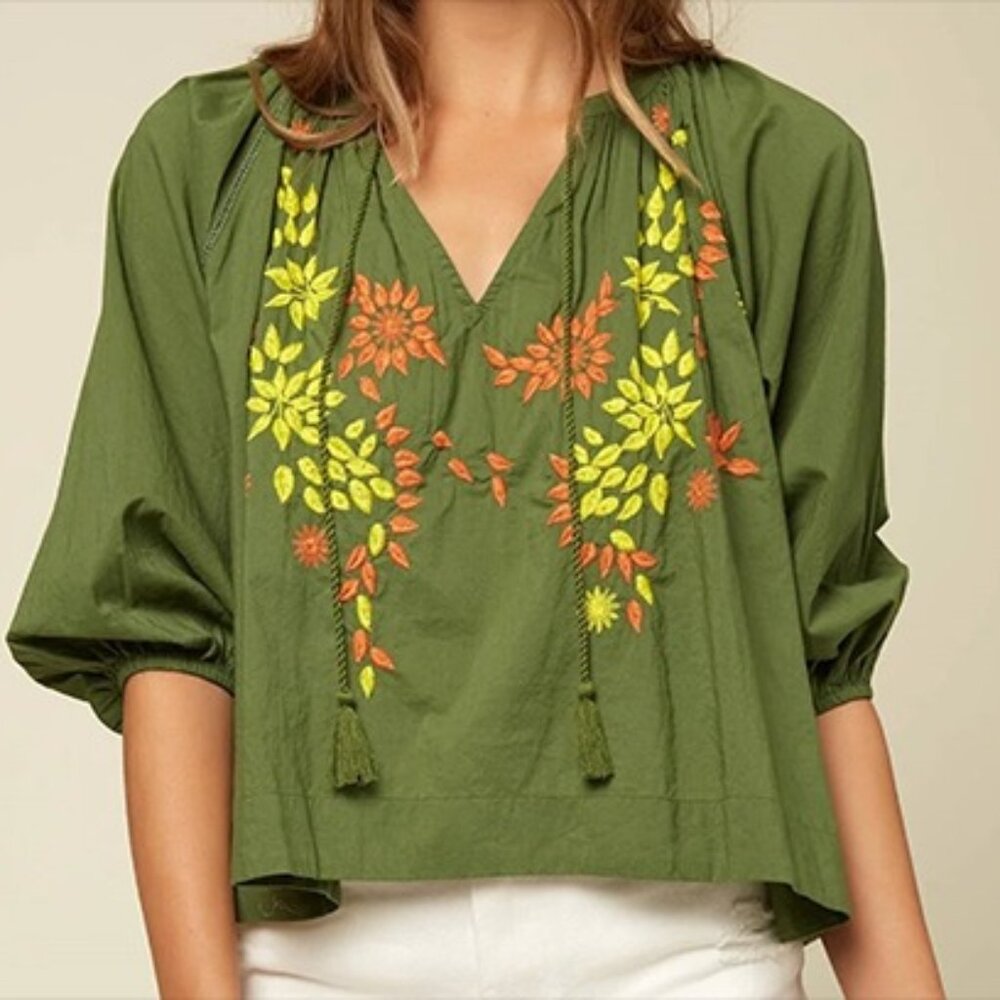 O'NEILL Green Embroidery Top - size M - NWOT